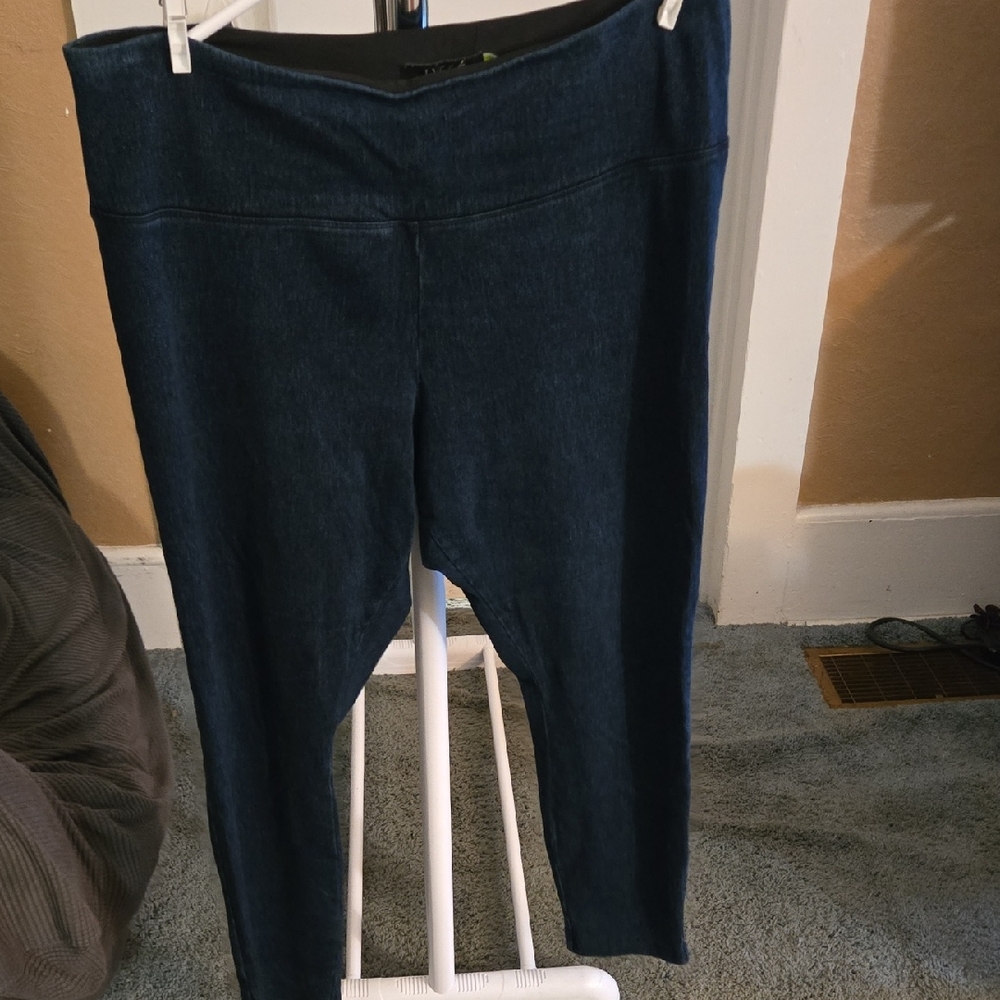 Lysse Navy Blue Leggings